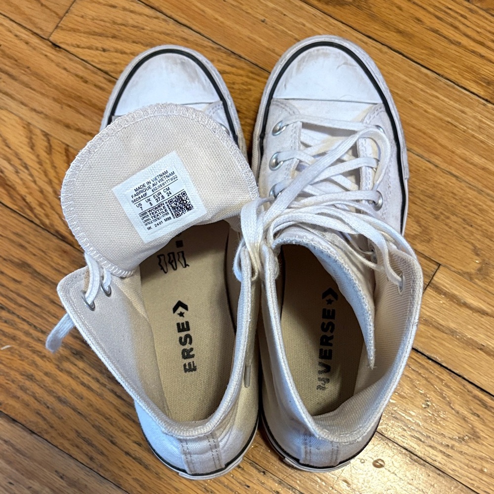 Women’s Converse Platform